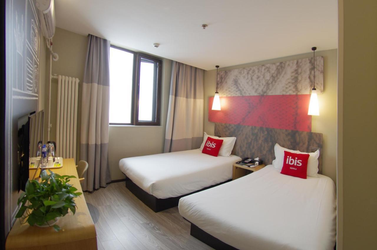 Ibis Beijing Tiantandongmen Metro Station Hotel Exterior foto